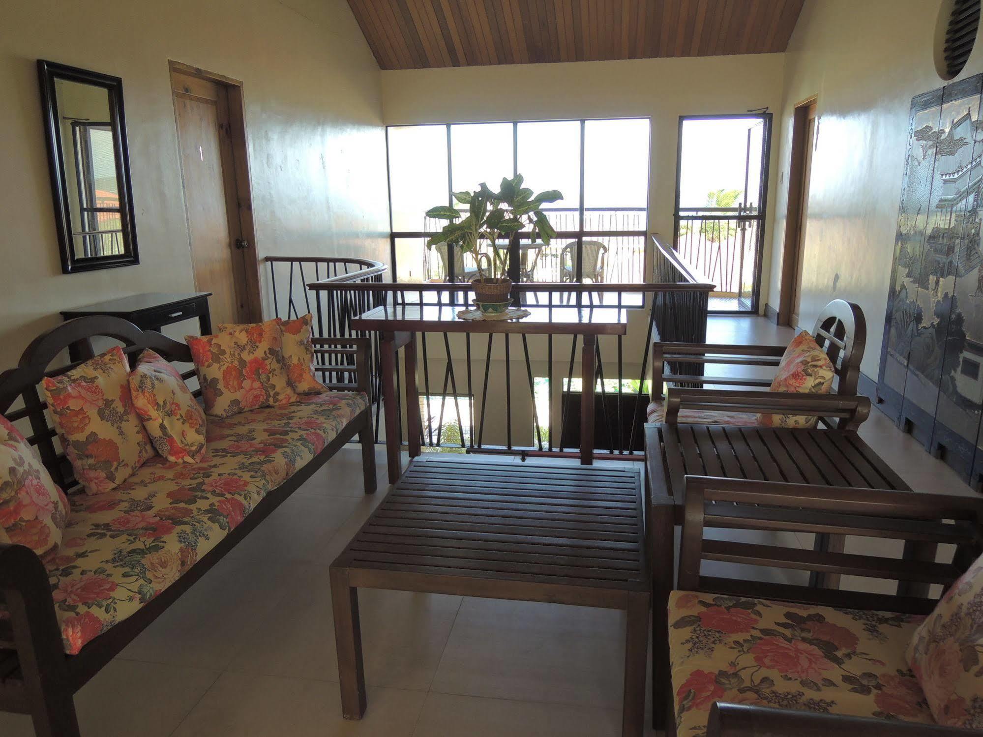 Palms Seaside Inn And Resort Medellin المظهر الخارجي الصورة