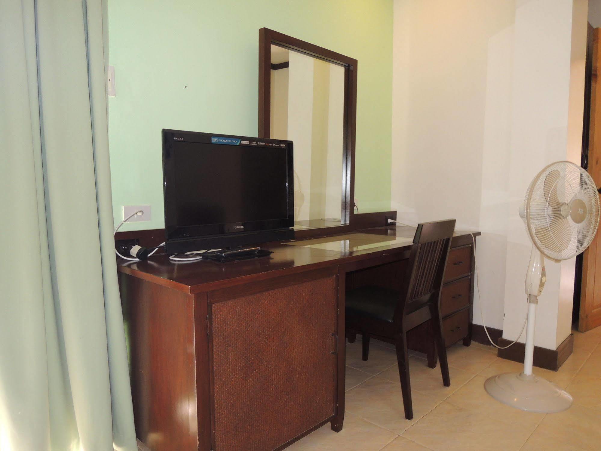 Palms Seaside Inn And Resort Medellin المظهر الخارجي الصورة