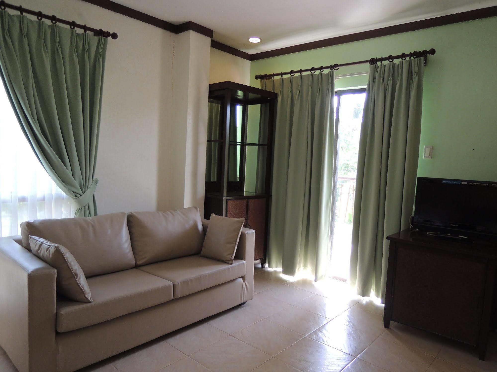 Palms Seaside Inn And Resort Medellin المظهر الخارجي الصورة