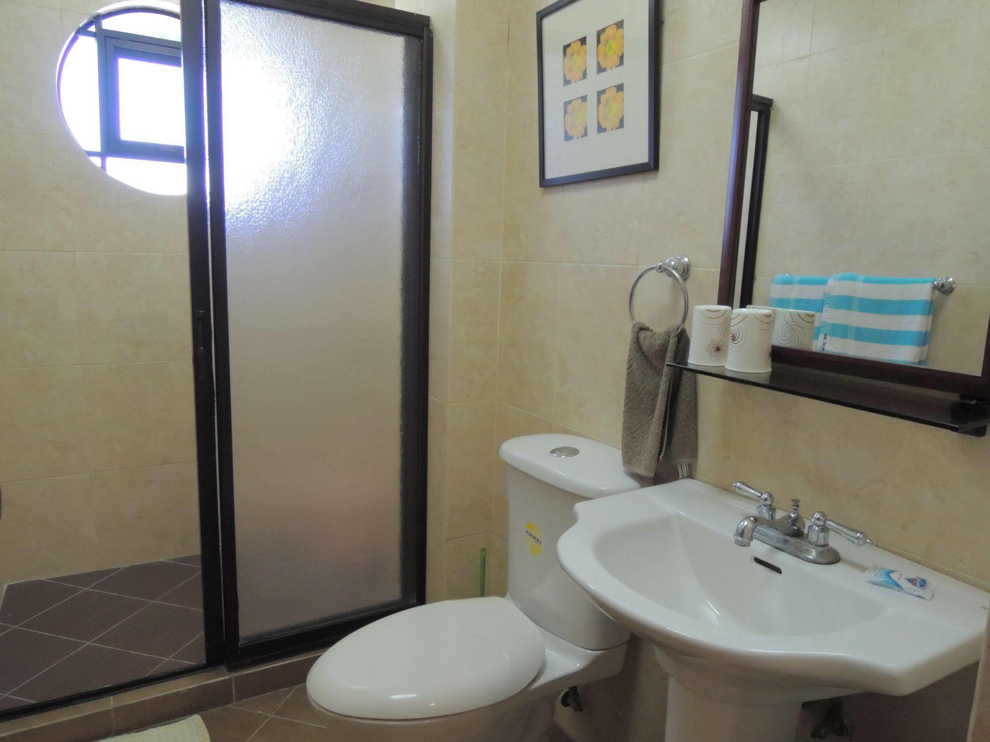 Palms Seaside Inn And Resort Medellin المظهر الخارجي الصورة