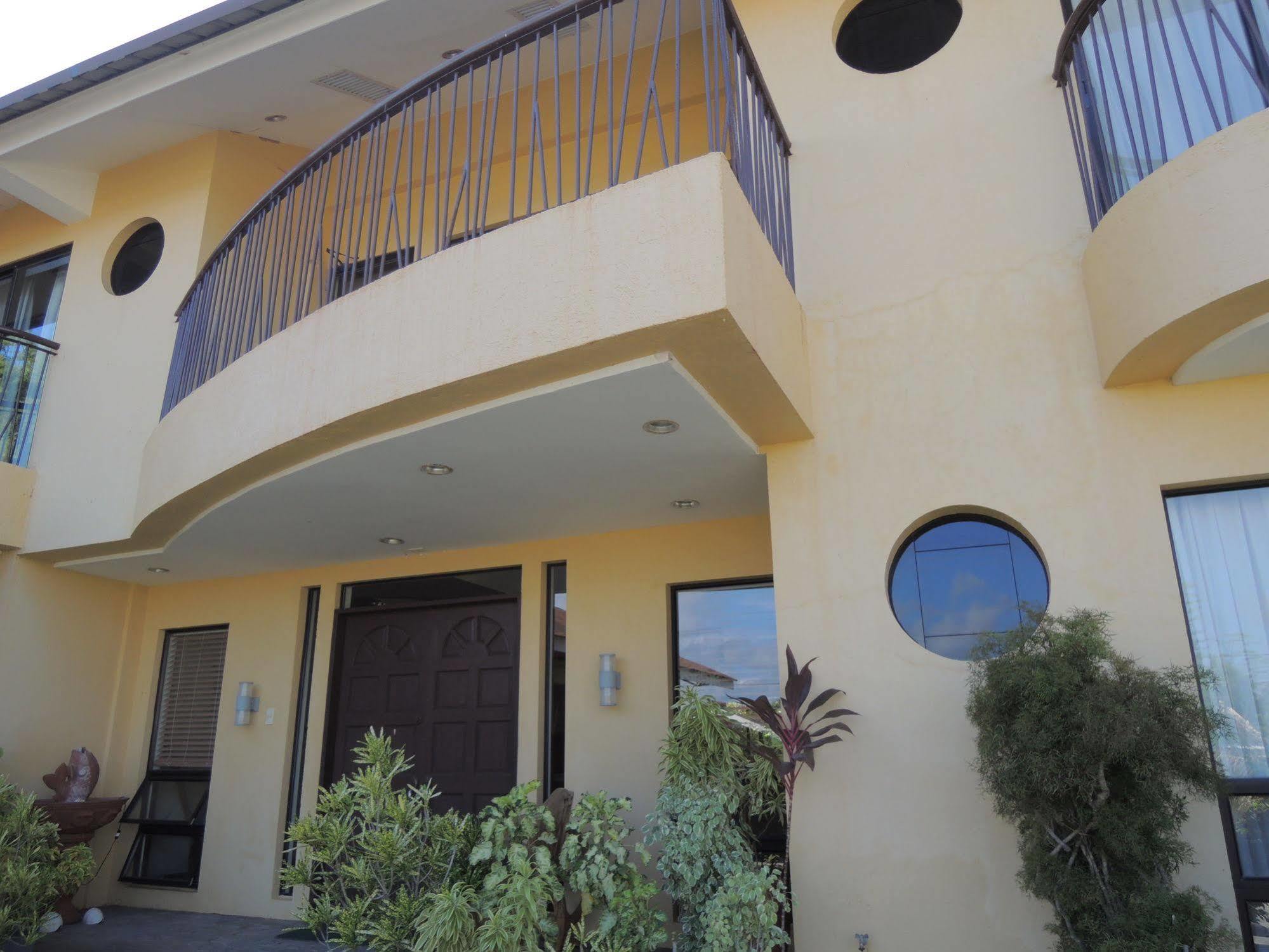 Palms Seaside Inn And Resort Medellin المظهر الخارجي الصورة