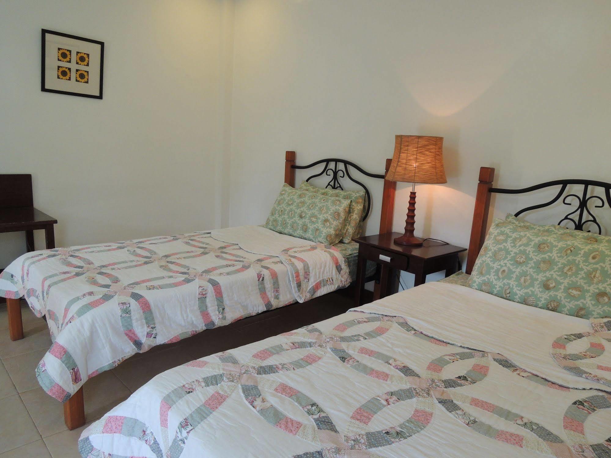 Palms Seaside Inn And Resort Medellin المظهر الخارجي الصورة